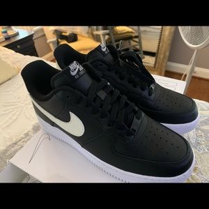 Nike Air Force One Men’s Size 10 Brand New!